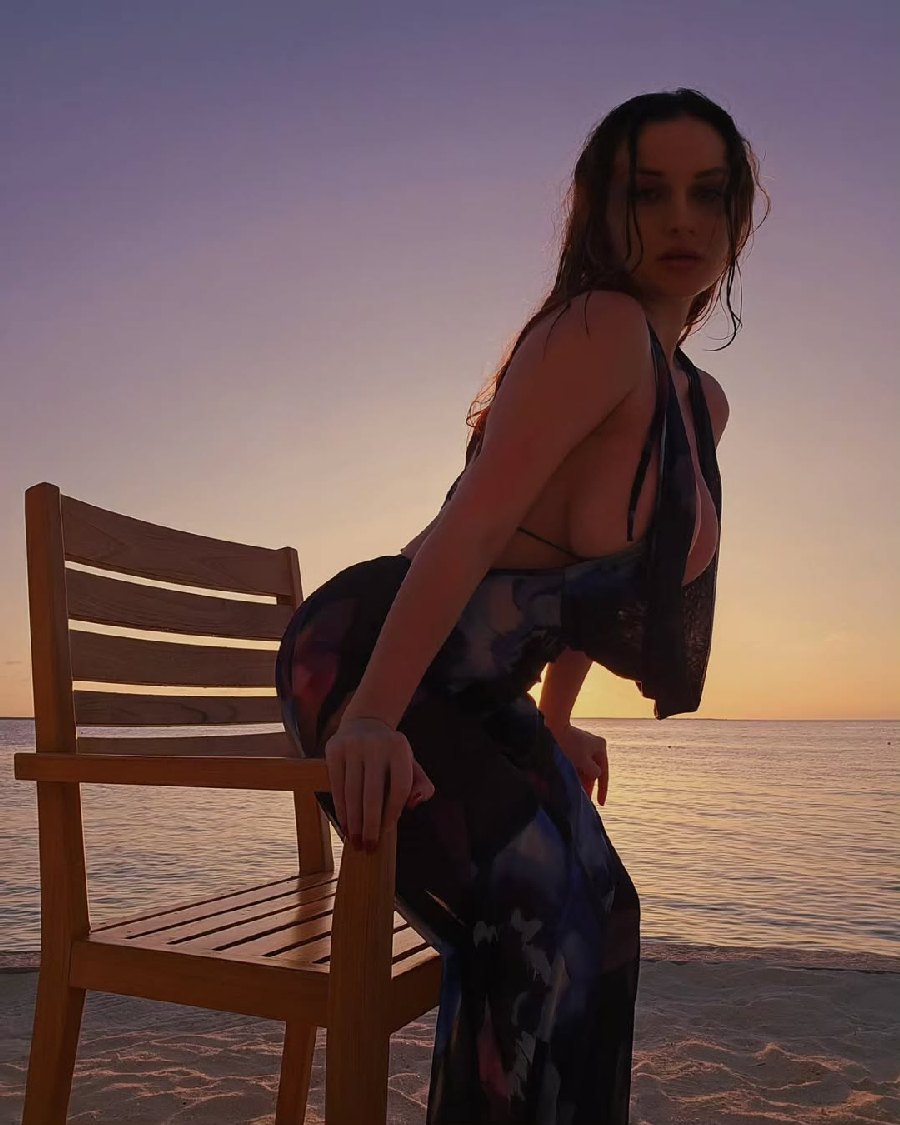 Sexy girl Miranda Faith nude in Quetta