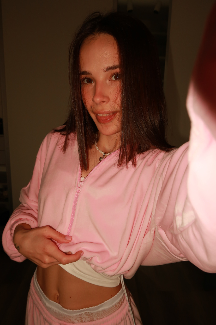 Tina brings the glow — live moments in Quetta